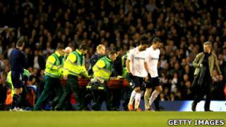 Abaganga bavana Fabrice Muamba mu kbuga