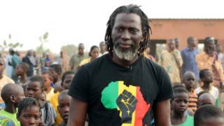 Le chanteur ivoirien Tiken Jah Fakoly a été refoulé à l'aéroport de Kinshasa.