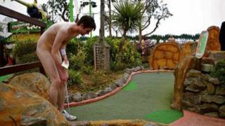 Golfista nu (Foto cedida por Brera PR)