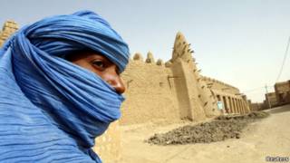 Seorang warga Tuareg di Timbuktu.