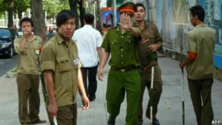 Cảnh sát và dân phòng Việt Nam