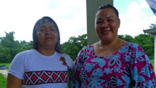 Letícia Yawanawá e Nazaré Apurinã (foto: BBC Brasil)