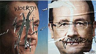 Posters rasgados de los candidatos a la presidencia de Francia