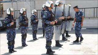 شرطيات فلسطينيات