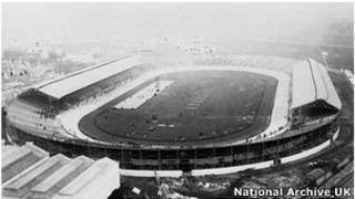 Estádio em Londres em 1908 | Foto: Arquivo Nacional britânico
