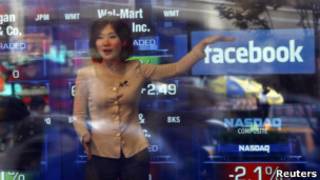 Jornalista fala sobre Facebook na Nasdaq. | Foto: Reuters