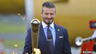 Beckham con la antorcha olímpica