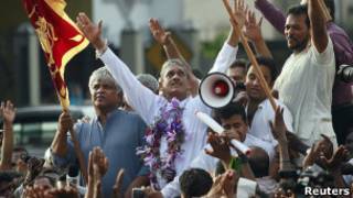 Sarath Fonseka after his release from prison (file photo)