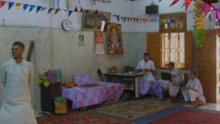 दिल्लीको मन्दिरमा नेपाली पुजारी