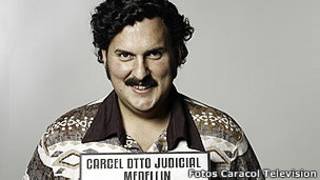 Foto de ator interpretando Pablo Escobar (Caracol Televisión)