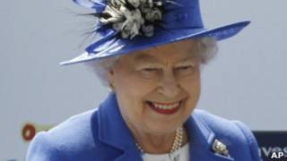 Elizabeth 2ª no início das celebrações do jubileu, neste sábado (AP)