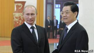 Tổng thống Nga Putin và Chủ tịch TQ Hồ Cẩm Đào