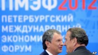 Игорь Сечин, глава "Роснефти", и экс-канцлер Германии Герхард Шредер