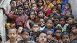 Crianças em Bangladesh | Foto: BBC