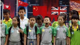 香港推動國民教育引起的爭議至今仍未停息