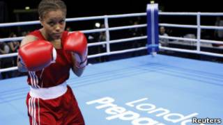 Boxeadora britânica que vai disputar Jogos Olímpicos (Reuters)
