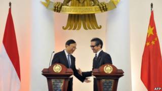 Hai ngoại trưởng TQ và Indonesia tại cuộc họp báo chung