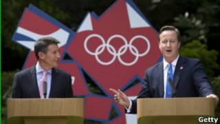 英國首相卡梅倫和倫敦奧組委主席科勛爵