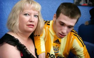 Sharon Bernardi y Edward