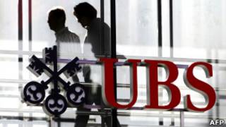 Логотип UBS