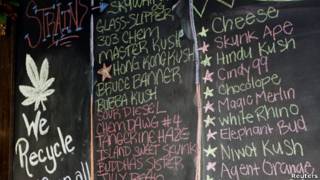 Menú con una imagen de marihuana en Denver