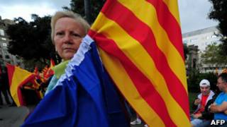 Mujer en una manifestación en Barcelona