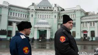 Казаки у Белорусского вокзала в Москве 27 ноября 2012 года