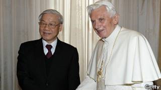 Benedicto XVI y Nguyen Phu Trong