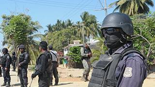 Policía en Acapulco