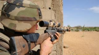 L’armée française fait face à une résistance dans les massifs de Kidal.