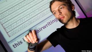 Guante para escribir en el aire