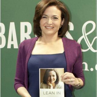 Sheryl Sandberg, durante a apresentação de seu livro (Getty Images)