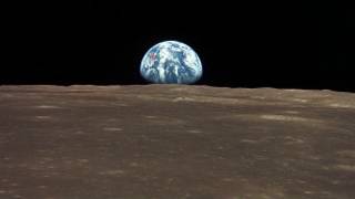 La Luna y la Tierra