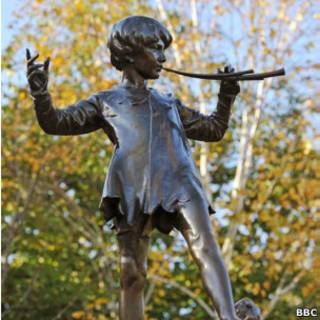 Estátua de Peter Pan (Foto BBC)