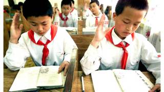 Niños en una escuela en Pyongyang, Corea del Norte