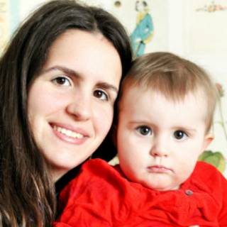 Fabia Idoeata e a filha Melissa. Crédito: Denise Ferreira Ohlsson
