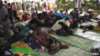 Imigrantes em abrigo no Acre (foto:Fábio Pontes - BBC Brasil)