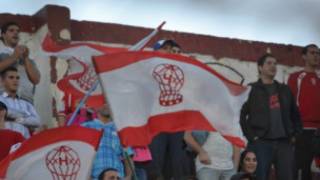 Huracan takımının taraftarları görülüyor
