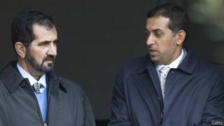محمد بن راشد(يسار) والزرعوني