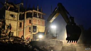 Развалины Rana Plaza в Дакке