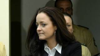 Beate Zschaepe se entregou à polícia após corpos de supostos cúmplices ter sido encontrado