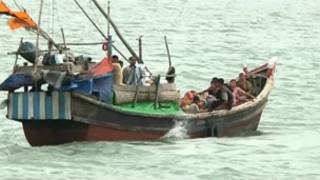 Boat carrying Rohyngya Muslims