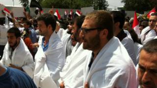 Fatih Camisi'nde Muhammed Mursi'ye destek eylemi