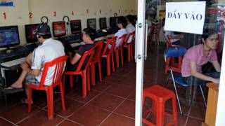 Một cà phê Internet ở Việt Nam
