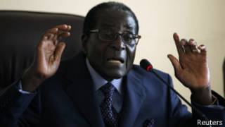 Perezida Mugabe nawe aherutse kwamagana Joice Mujuru