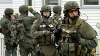 Policiais da SWAT em Boston, 19 de abril de 2013 | Foto: AFP