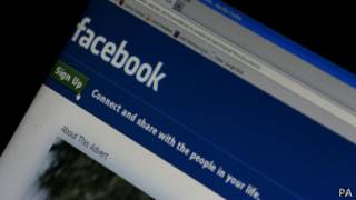 Facebook (PA)