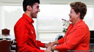Dilma e o humorista Jéferson Monteiro, responsável pelo perfil “Dilma Bolada”