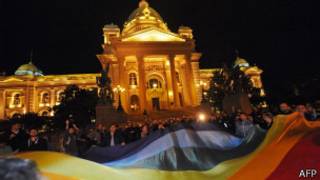 Protesta gay en Serbia