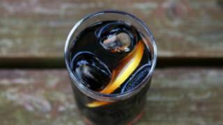A glass of coke